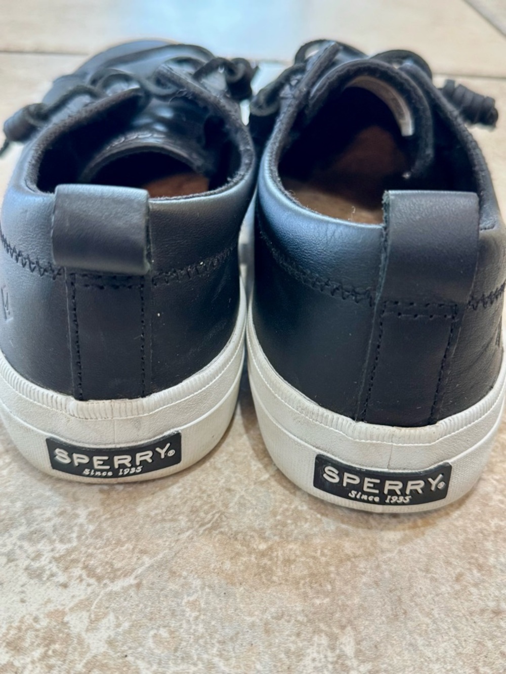 Sperry Women’s Black Leather Boat Sneakers with White Sole - Picture 2 of 6
